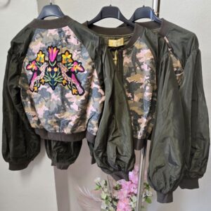 bomber-bordado-corto
